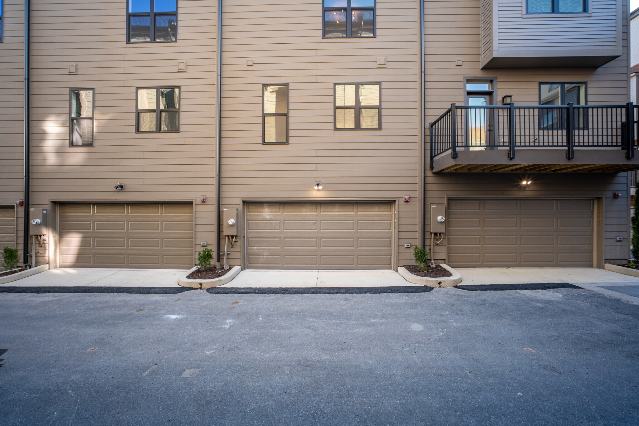 Garance Entrance - 5504 Topaz Ln