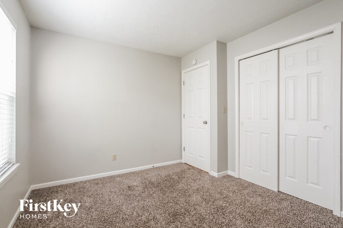 Building Photo - 3938 Bonn Dr