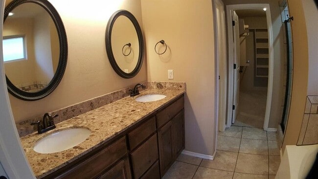 Building Photo - 7041 Cherokee Crossing West