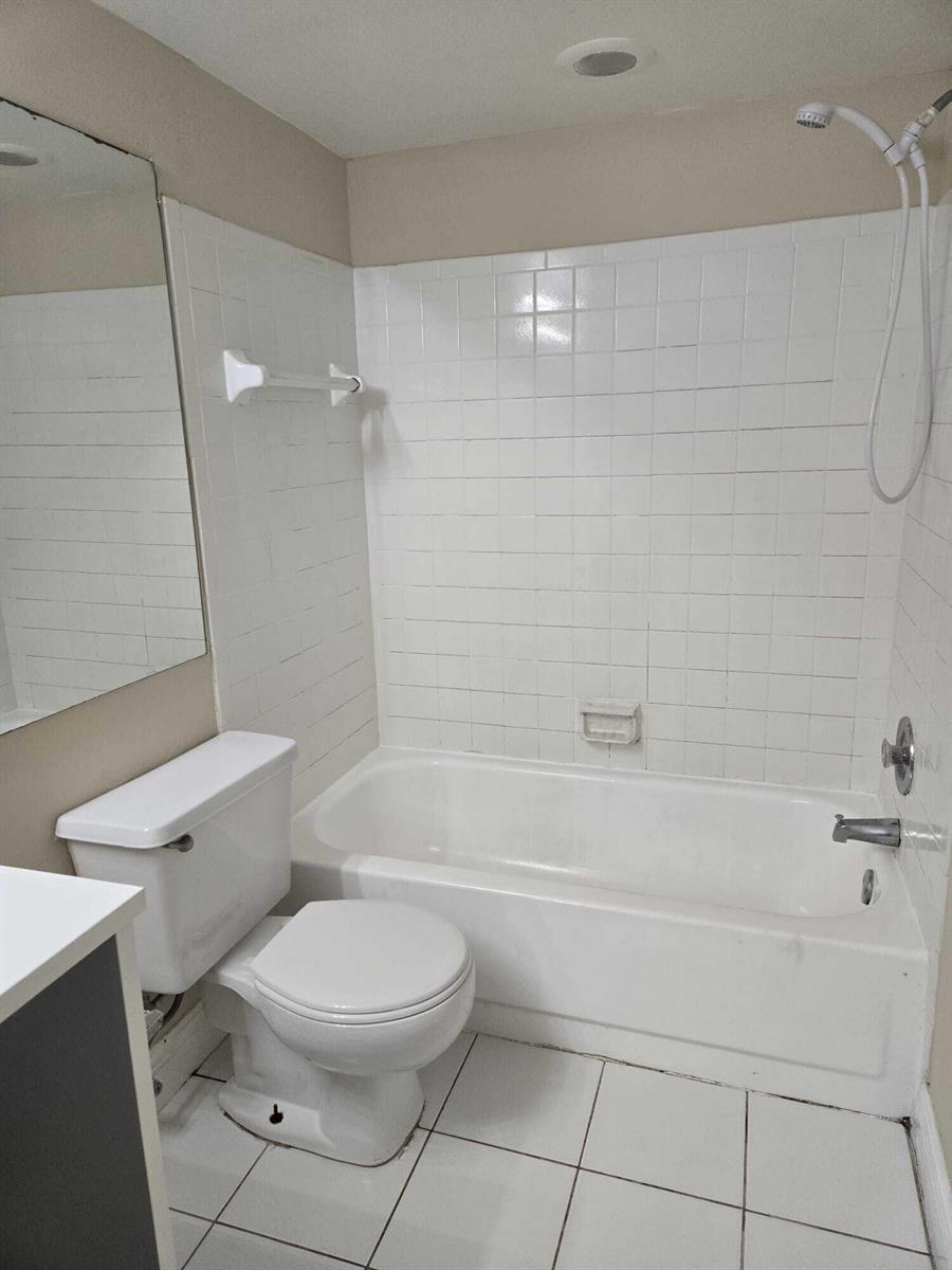 Building Photo - 5780 Rock Island Rd