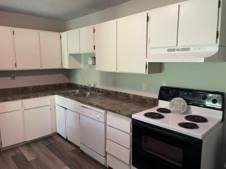 Building Photo - 1831 Fuller Rd