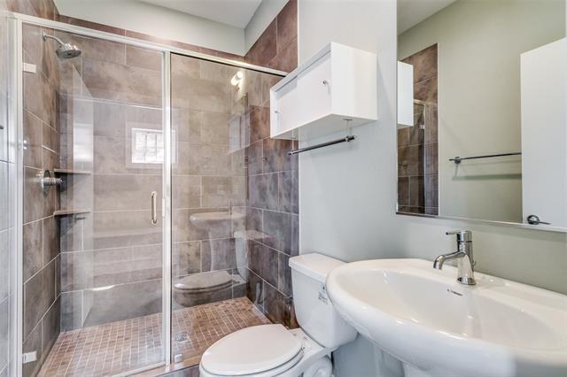 Building Photo - 911 Cedar Hill Ave