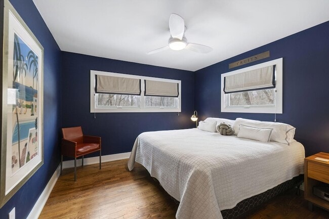 Building Photo - 9591 Hillside Dr