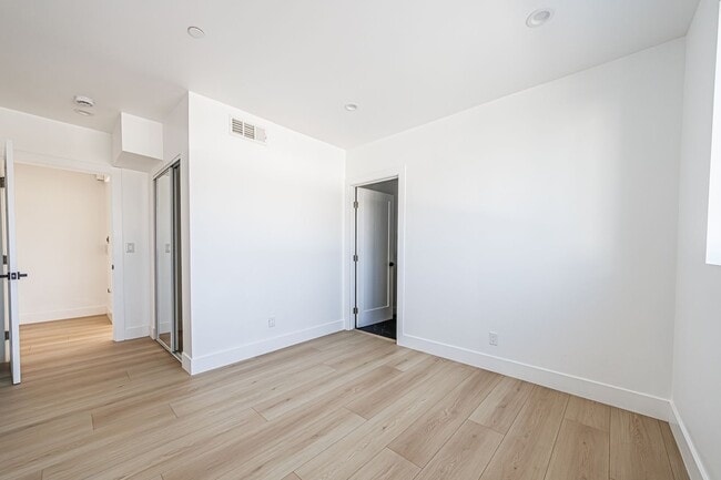 Building Photo - 13463 Beach Ave