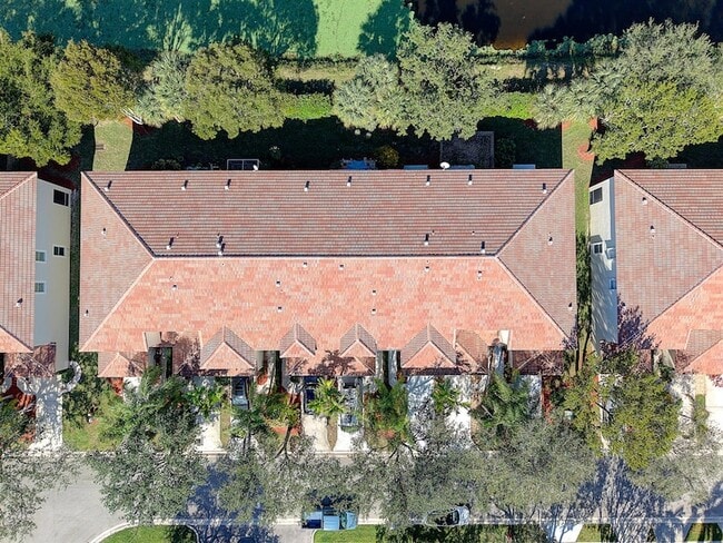 Building Photo - 9929 Porta Leona Ln