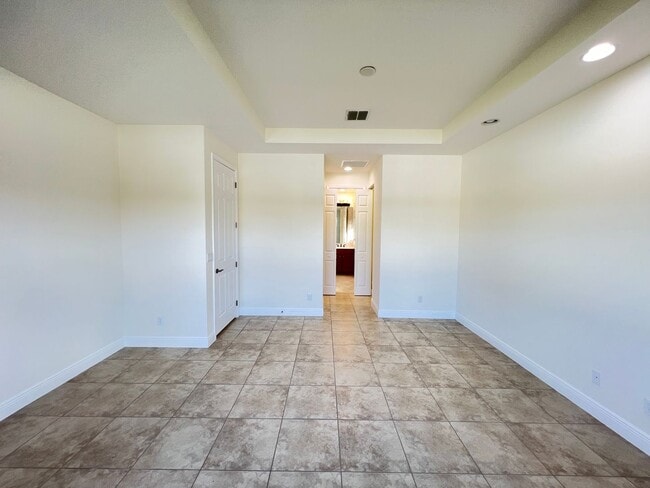 Building Photo - Luxury Living in a Gated Community – Modern 2-Bed Home with Premium Amenities!