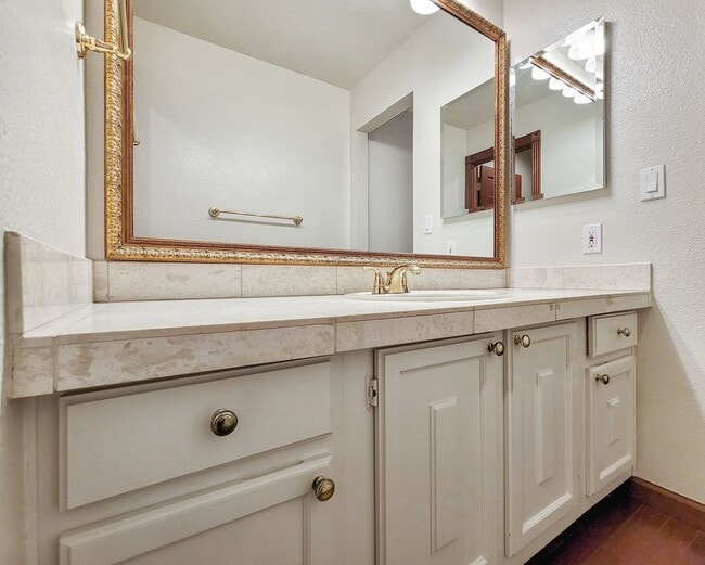 Building Photo - Cascade Mountain View Retreat: Elegant 2BR Condo in Downtown Redmond