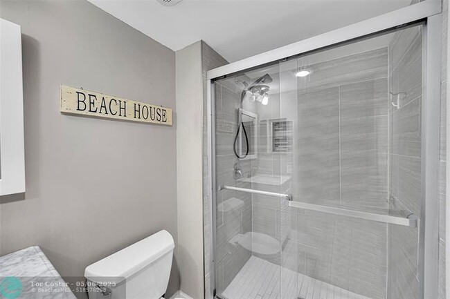 Building Photo - 531 N Ocean Blvd