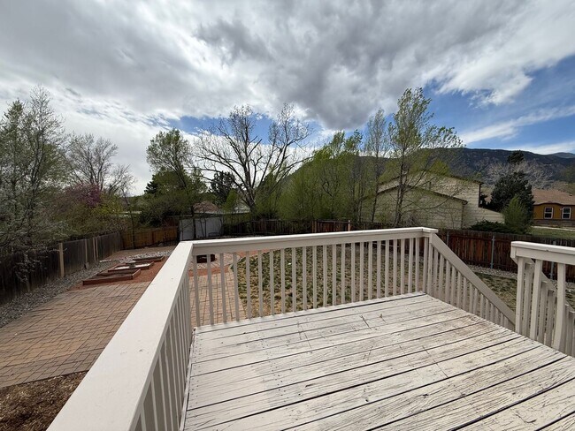Building Photo - Updated 3 Bedroom Home with Mountain Views Close to Ft. Carson