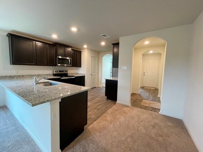 Building Photo - 313 Cres Park Dr