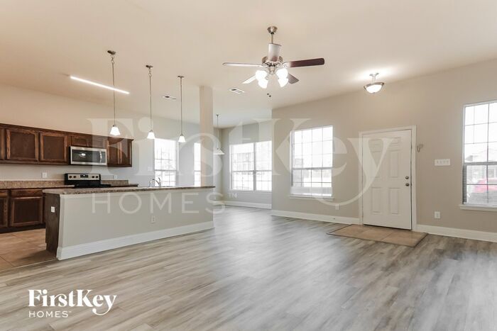 Building Photo - 15642 Gatsby Ln