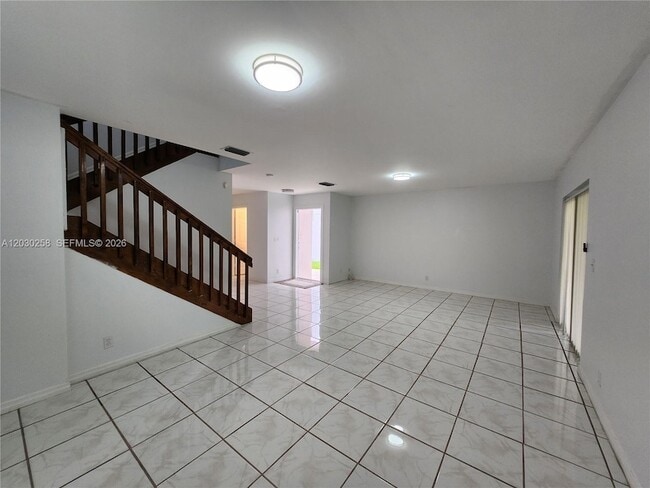 Building Photo - 3332 Orinoco Ln