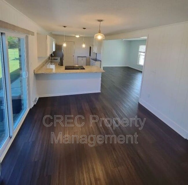 Building Photo - 7744 Allwood Ave