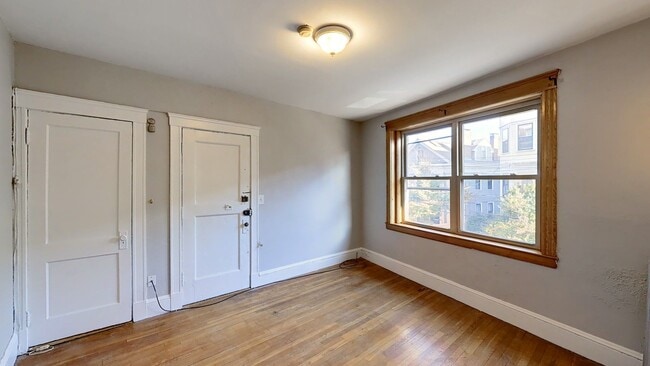 Building Photo - 1bed in Mid Cambridge