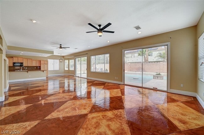 Building Photo - 9462 Castillana Ct