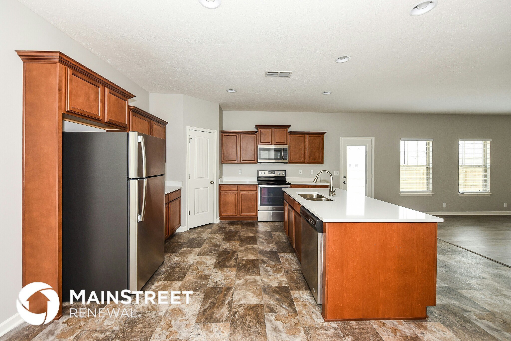 Building Photo - 3372 Tourmaline Dr