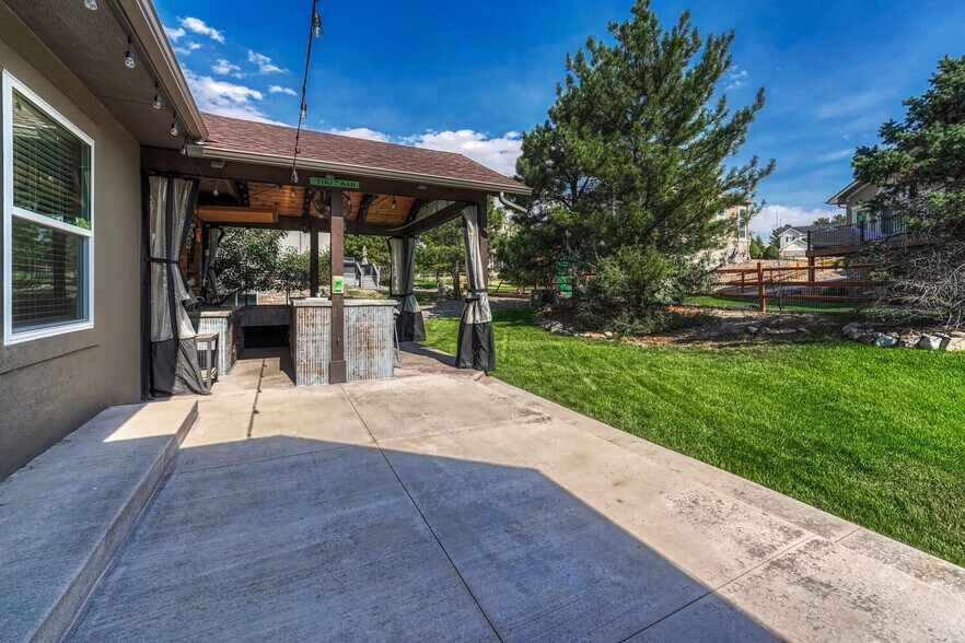 Building Photo - 7170 Windwood Way