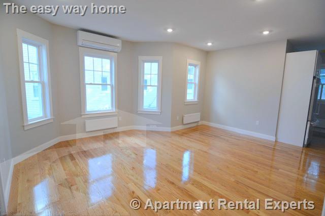 Building Photo - Spectacular floor-through 3+ BR * Two bath...