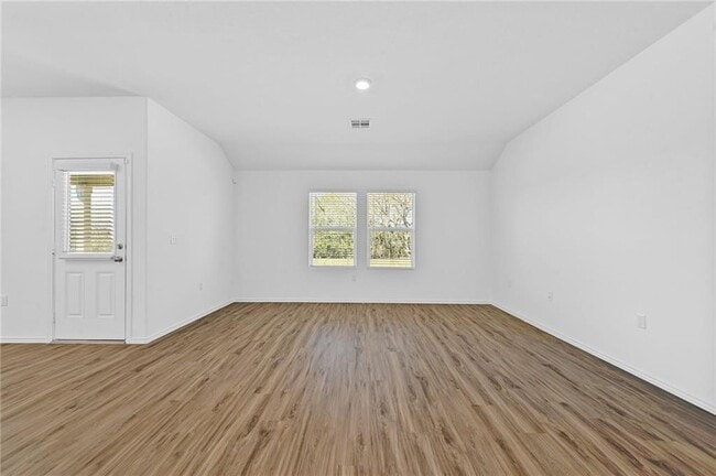 Building Photo - 10725 Steinbeck Dr