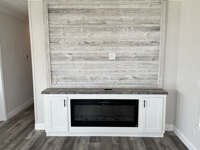 Building Photo - 336 Waddell St