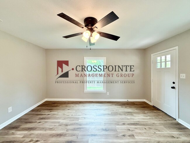 Building Photo - Newly Renovated 3 Bedroom 1 Bathroom Home!
