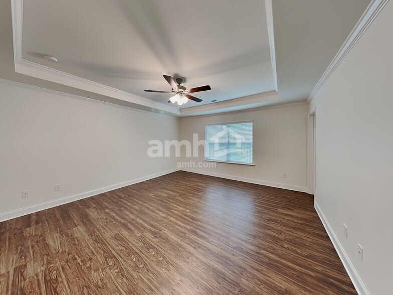 Building Photo - 5075 Hudson Vly Dr