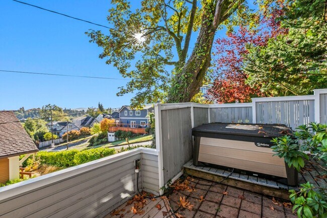 Building Photo - 3Bd/2.5Ba Seattle House