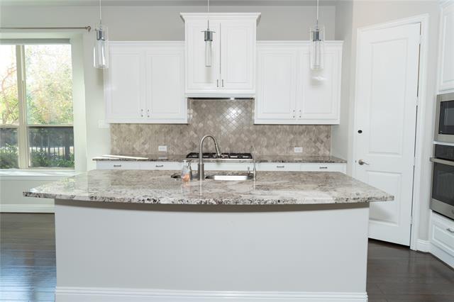 Building Photo - 7205 Sanctuary Dr