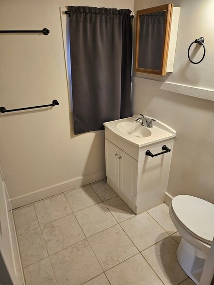 Building Photo - 25 E Prospect St