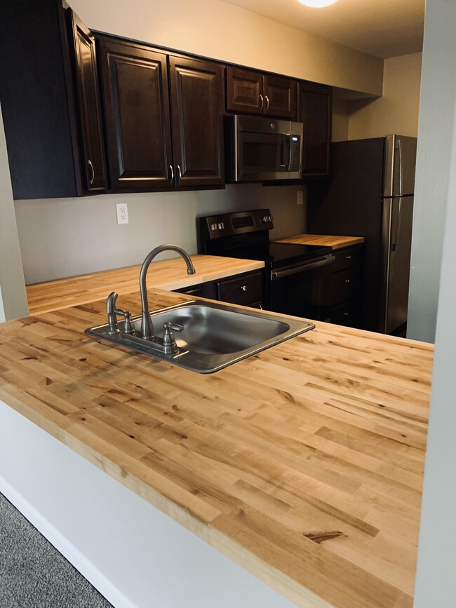 Kitchen - Mulberry Station Apartments