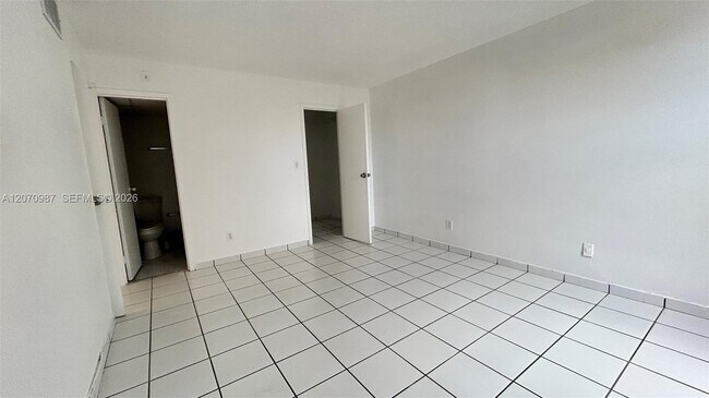 Building Photo - 210 172nd St