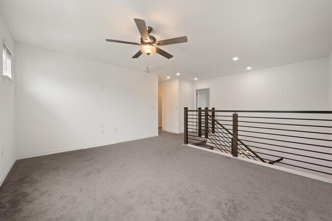 Building Photo - 2902 Tavern Dr