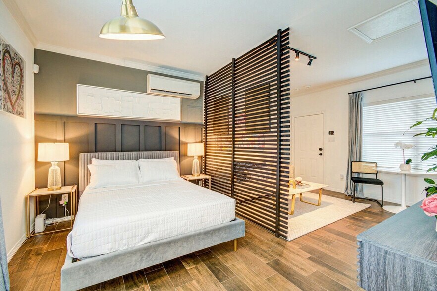 Building Photo - 2617 Yale St