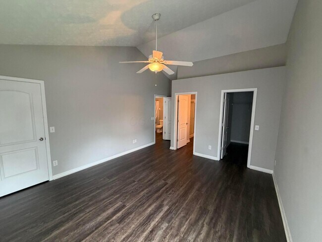 Building Photo - 9335 Polaris Green Dr