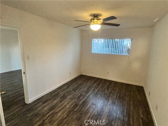 Building Photo - 504 S Ola Vista