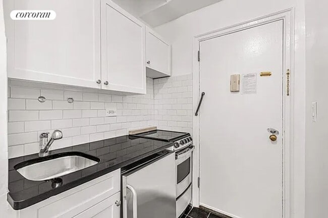 Primary Photo - 310 E 44th St