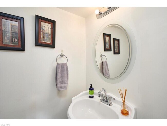 Building Photo - 1174 Rolling Meadows Rd