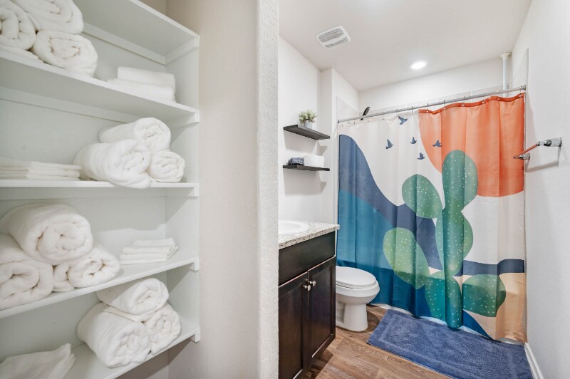 Building Photo - 6403 Embankment Rd