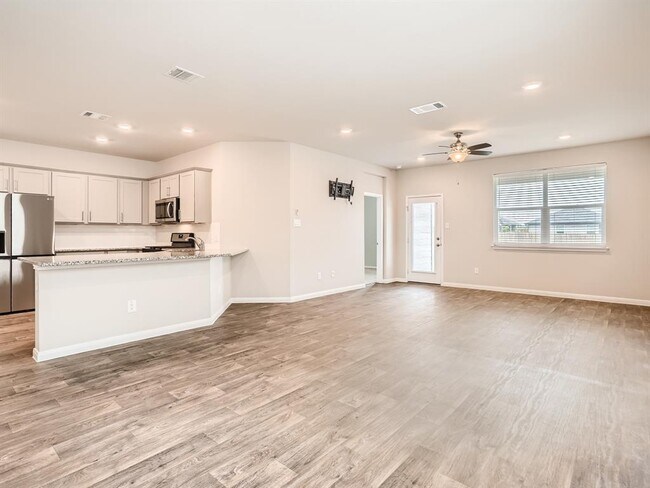 Building Photo - 649 Golden Grove Pkwy