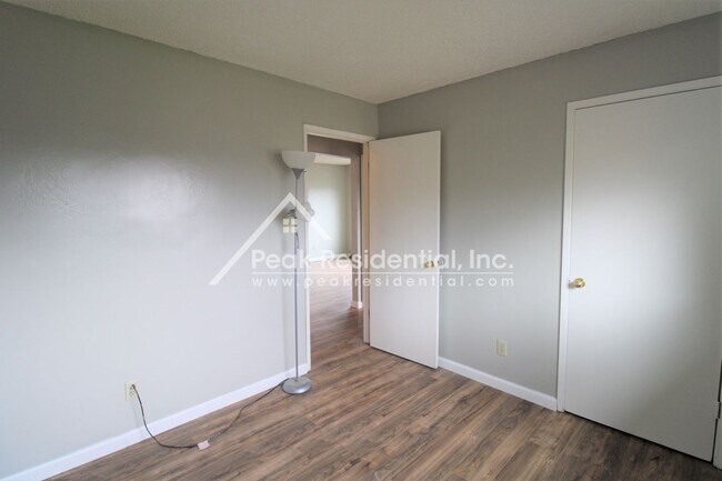 Building Photo - Marysville6042
