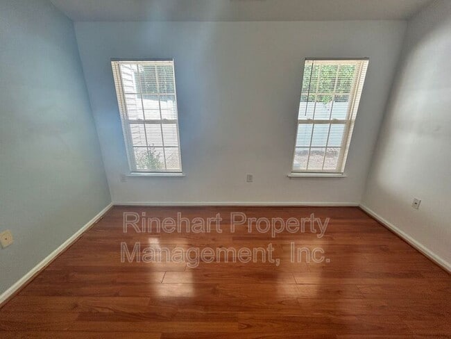 Building Photo - 409 Lexie Ln