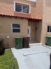 Building Photo - 1705 W 57th St