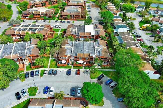 Building Photo - 6614 SW 114th Pl