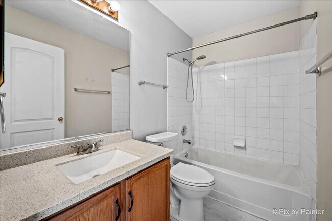 Building Photo - 1462 Division Ct