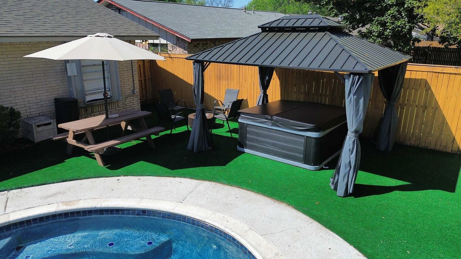 Building Photo - 2017 Meadow Lark