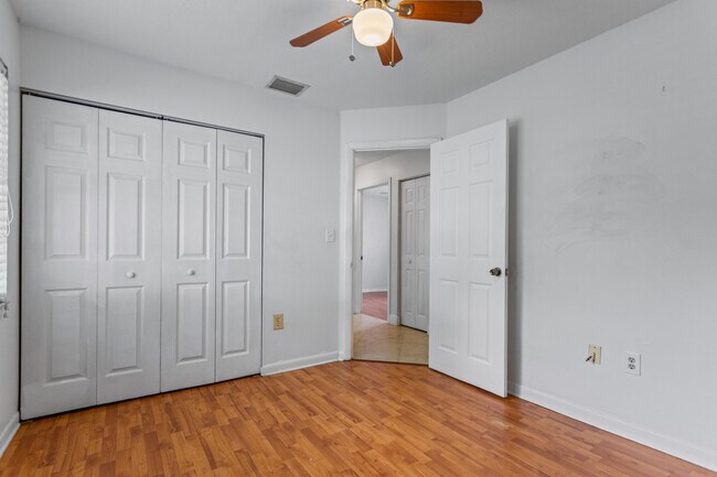 Building Photo - 13945 Langley Pl