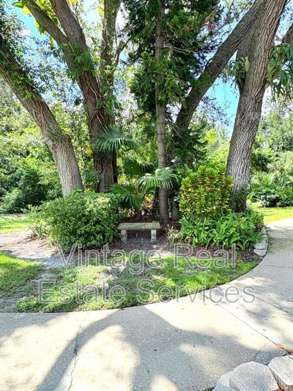 Building Photo - 851 Creekway Ct