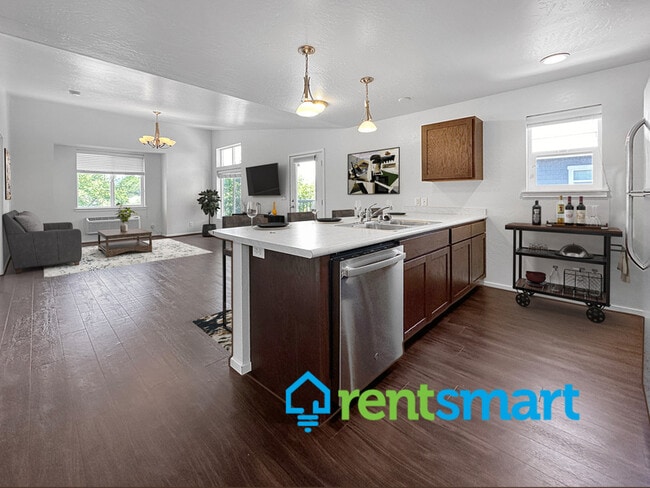 Building Photo - 2245 South Ave W