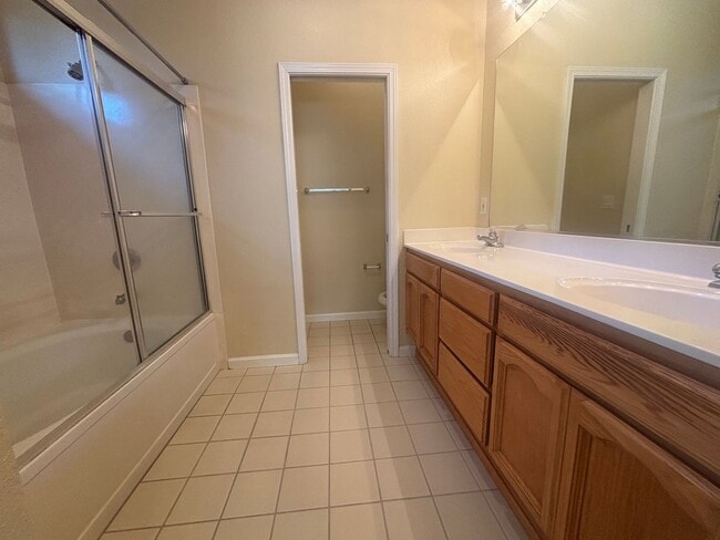 Building Photo - Three Bedroom Two Bathroom Home - NEW PRICE