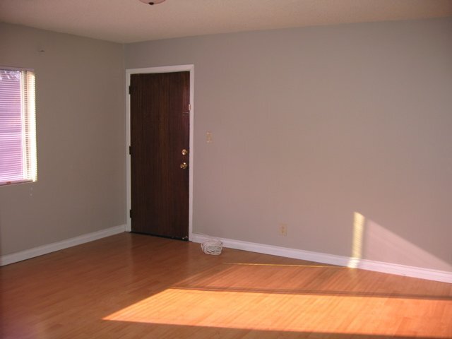 Building Photo - 2711 Bellevue Ave